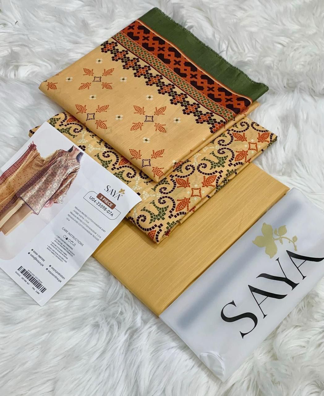 Saya 3 Piece Soft Khaddar Suit | Printed Khaddar Shirt, Dyed Trouser & Fancy Khaddar Dupatta | Original Outlet Stock