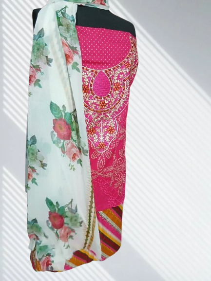 🌸 3 Piece Embroidered Lawn Suit 🌸